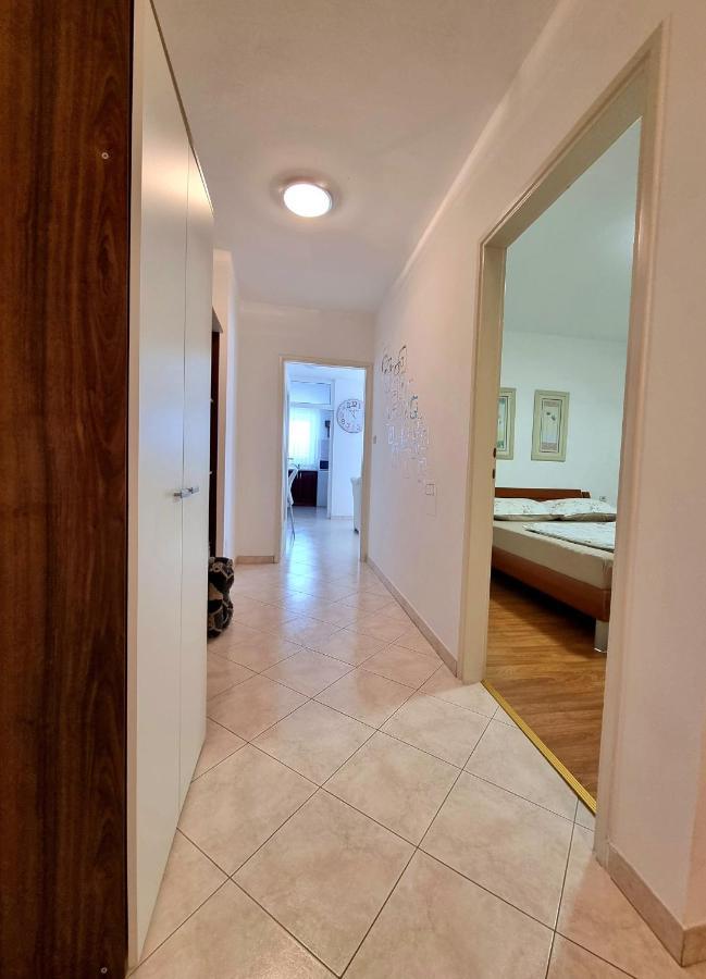 Apartment Marine Story Rabac Esterno foto