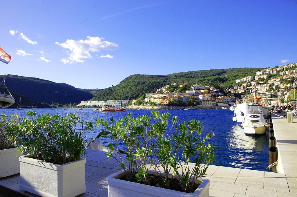Apartment Marine Story Rabac Esterno foto